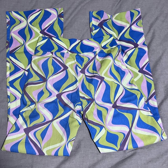 ZARA Printed Flared Pants - Picture 4 of 9